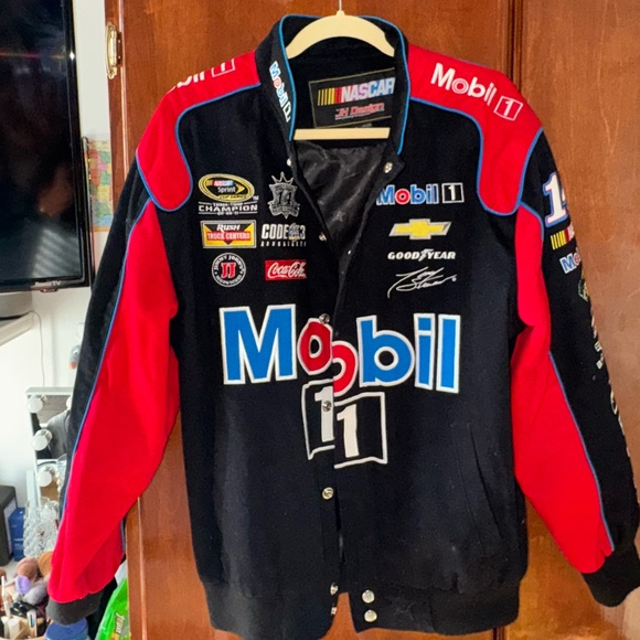 Mobil 1 Racing Jacket - Picture 2 of 8